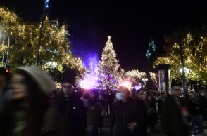 Χριστουγεννιάτικο δέντρο στο Σύνταγμα