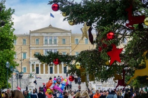 Το χριστουγεννιάτικο δέντρο στο Σύνταγμα
