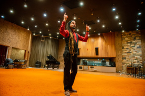 Εκεί που ηχογραφούνται τα αγαπημένα μας τραγούδια: Στα Sierra Recordings SA με τον Αλέξανδρο Χρυσίδη