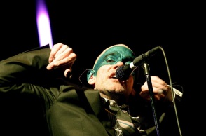 R.E.M. - Shiny Happy People: Το τραγούδι της ημέρας, Τετάρτη 4 Ιανουαρίου 2023, από τον Athens Voice 102.5