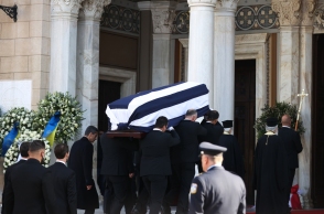 Κηδεία τέως βασιλιά Κωνσταντίνου: Η ευρωβουλευτής Μαρία Σπυράκη σχολιάζει τις αντιδράσεις για την απόφαση της ελληνικής πολιτείας και γράφει για τα συμπεράσματα που προκύπτουν από το γεγονός.