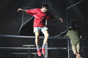 «Το ξύπνημα της άνοιξης» στην εφηβική σκηνή του Εθνικού Θεάτρου σε σκηνοθεσία Γιάννη Καραούλη