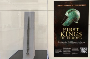 Αυθεντικό ξίφος 3.000 ετών από την Εποχή του Χαλκού εκτίθεται στο Field Museum στο Σικάγο - Το θεωρούσαν αντίγραφο για σχεδόν έναν αιώνα.