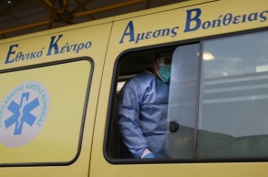 Αφυδατωμένοι και κλειδωμένοι βρέθηκαν ηλικιωμένοι σε γηροκομείο στον Κορυδαλλό