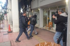 img-983efb80994a132f5e4cd810b2b6cceb-v