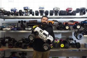 Σάκης Λαμπαρίδης