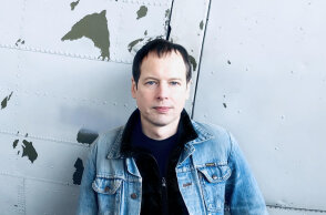 1st Athens Pop Fest and Convention: Ο Βασίλης Χουντάλας, μουσικός κι ένας από τους διοργανωτές, μιλάει για το νέο φεστιβάλ που θα συμβεί 19 και 20 Μαΐου στην Αθήνα.