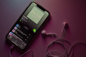 Το Spotify γίνεται η πρώτη μουσική πλατφόρμα streaming που ξεπερνά τα 200 εκατομμύρια συνδρομητές - Η εταιρεία ανακοίνωσε πως απολύει το 6% του προσωπικού της.