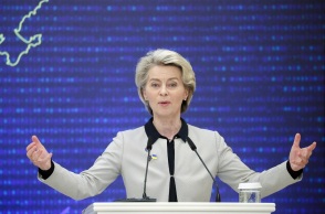 Το περιοδικό Forbes ανακήρυξε την Ursula von der Leyen «ισχυρότερη γυναίκα στον κόσμο» για το 2022 - Το προφίλ και η δράση της πρώτης γυναίκας που έγινε πρόεδρος της Ευρωπαϊκής Επιτροπής.