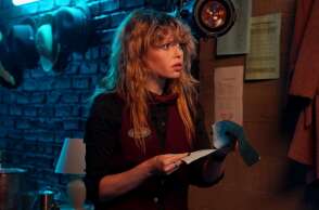 Poker Face: Οι πρώτες εντυπώσεις από τη νέα crime τηλεοπτική σειρά με πρωταγωνίστρια τη Natasha Lyonne.