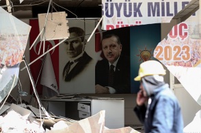 Ο σεισμός στην Τουρκία και οι εκτιμήσεις για το μέγεθος των καταστροφών, η διαχείριση του Ρετζέπ Ταγίπ Ερντογάν ενόψει των εκλογών στην Τουρκία