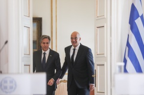 Νίκος Δένδιας: Στο νοσοκομείο για εξετάσεις μετά τη συνάντηση με τον Άντονι Μπλίνκεν ο υπουργός Εξωτερικών - Του χορηγήθηκε φαρμακευτική αγωγή.