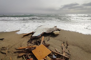 Ιταλία: 12 παιδιά ανάμεσα στα θύματα του ναυαγίου - Στους 59 οι νεκροί σύμφωνα με τον τελευταίο προσωρινό απολογισμό που δίνει η κυβέρνηση.