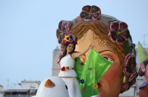 Πάτρα: 250.000 επισκέπτες για το Καρναβάλι 2023 - Στις δυο το μεσημέρι θα πραγματοποιηθεί η μεγαλειώδης παρέλαση με τα άρματα.