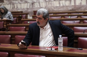 Ένωση Δικαστών και Εισαγγελέων: Οι δημόσιες απειλές του Παύλου Πολάκη συνιστούν πλήγμα στο πολίτευμα της χώρας - Σοκαριστικές οι εικόνες επικηρυγμένων προσώπων.