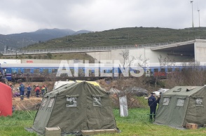 tempi_treno_sygkrousi_larisa2