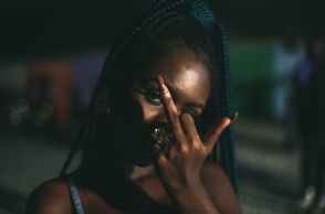 «Δικαίωμα που έδωσε ο Θεός» η χειρονομία του μεσαίου δαχτύλου - Καναδός δικαστής αποφάνθηκε ότι εμπίπτει στις συνταγματικές διατάξεις της ελευθερίας έκφρασης.