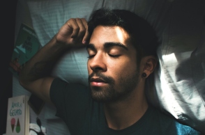 άνδρας που κοιμάται 