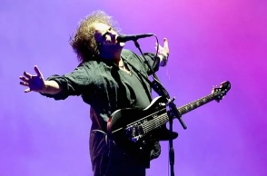 Ο Robert Smith των The Cure μιλάει για το κάθε άλλο παρά τέλειο σύστημα της Ticketmaster
