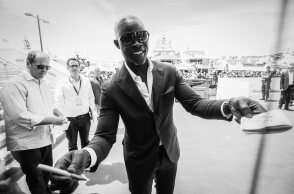 Ο Ντζιμόν Χόνσου