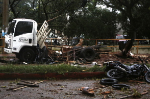 Παγιδευμένο όχημα με νεκρούς αστυνομικούς κατά τον πόλεμο κράτους-καρτέλ