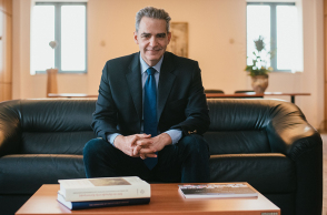 Ο Άγγελος Συρίγος μιλάει στην Athens Voice