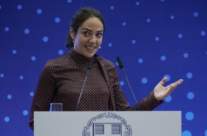 Δόμνα Μιχαηλίδου: Χρηματοδότηση ανοιχτών δομών αναπηρίας από το υπουργείο Εργασίας και Κοινωνικών Υποθέσεων - Τι αλλάζει στη λειτουργία του.