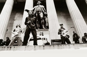 Rage Against The Machine: Πανικός στη Wall Street