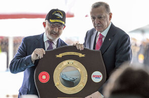 Παρουσία του Ερντογάν η τελετή παράδοσης του πολεμικού πλοίου TCG Anadolu