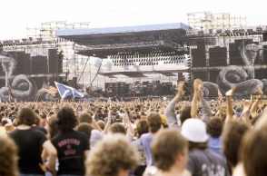 Η ιστορία του φεστιβάλ Monsters Of Rock που ξεκίνησε την άνοιξη του 1980 κι έγινε θεσμός.