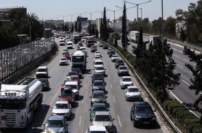 Επιστρέφουν οι εκδρομείς του Πάσχα - Αυξημένη κίνηση σε Αθηνών-Κορίνθου και Αθηνών-Λαμίας - Η κατάσταση στα διόδια των Μαλγάρων.