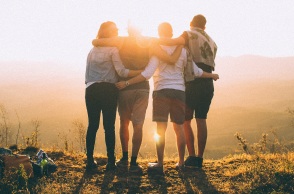 Λάρισα: Ξεκινά το Σάββατο η δράση του Φαρμακευτικού Συλλόγου «Μαζί μια αγκαλιά» για τον εθελοντισμό, την αλληλεγγύη, την πρόληψη και τον υγιεινό τρόπο ζωής.