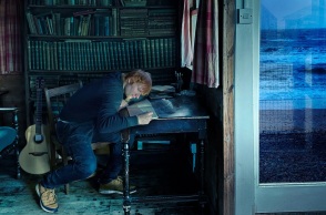 Ο Εντ Σίραν επιστρέφει με το «Boat», πρώτο τραγούδι από το άλμπουμ «Subtract» - Η μάχη με την κατάθλιψη και τα γεγονότα που σημάδεψαν την προσωπική του ζωή.