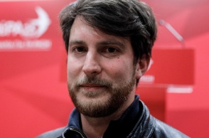 Έρικ Μιλτιάδης Έντμαν - Εκπρόσωπος ΜέΡΑ25: Το νόμισμα δεν είναι φετίχ - Οι συναλλαγές θα γίνονται και με ψηφιακό νόμισμα.