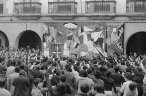 Guernica: Σαν σήμερα 26 Απριλίου 1937, βομβαρδίζεται από γερμανικά και ιταλικά αεροσκάφη στη διάρκεια του ισπανικού εμφυλίου - Η καταστροφή και η φρίκη που αποτύπωσε ο Πικάσο στον διασημότερο πίνακά του