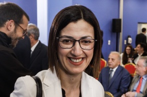 Εκλογές 2023: Η Ειρήνη Αγαπηδάκη επικεφαλής του ψηφοδελτίου Επικρατείας της ΝΔ - Το βιογραφικό και η διαδρομή της στη Δημόσια Υγεία και την πολιτική.