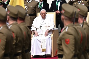 Ουγγαρία: Ο πάπας Φραγκίσκος προειδοποιεί για την ενίσχυση του εθνικισμού στο όνομα της χριστιανικότητας κατά την ομιλία του ενώπιον του Βίκτορ Ορμπάν.