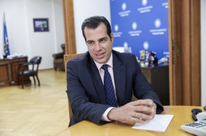 Ο υπουργός Υγείας, Θάνος Πλεύρης