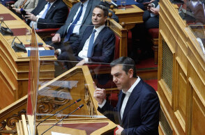 ΚΥΡΙΑΚΟΣ ΜΗΤΣΟΤΑΚΗΣ, ΑΛΕΞΗΣ ΤΣΙΠΡΑΣ