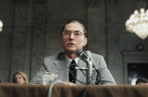 Σαν σήμερα 6 Μαΐου: Το 1996, το σώμα του πρώην διευθυντή της CIA Γουίλιαμ Κόλμπι βρίσκεται ξεβρασμένο σε μια όχθη ποταμού, οκτώ ημέρες μετά την εξαφάνισή του.