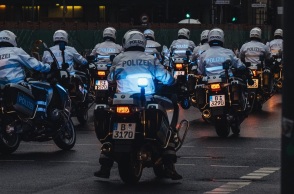 Καταδικάστηκε στη Γερμανία ακροδεξιός που σχεδίαζε επιθέσεις για να προκαλέσει «φυλετικό πόλεμο» - Κρίθηκε ένοχος για απόπειρα ίδρυσης τρομοκρατικής οργάνωσης.