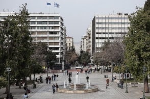 ΔΥΠΑ: Ο αριθμός των εγγεγραμμένων ανέργων μειώθηκε στο χαμηλότερο επίπεδο από το 2011 - Στους 492.200 οι μακροχρόνια άνεργοι.