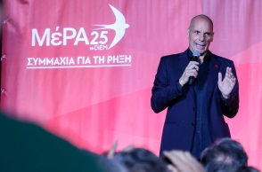 Εκλογές 2023 - Γιάννης Βαρουφάκης για Αλέξη Τσίπρα: Θλίβομαι που έχει πέσει τόσο χαμηλά ένας άνθρωπος με τον οποίο δώσαμε κοινό αγώνα.