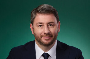 Εκλογές 2023 - Νίκος Ανδρουλάκης: Ο Πρόεδρος του ΠΑΣΟΚ - Κίνημα Αλλαγής γράφει στην Athens Voice