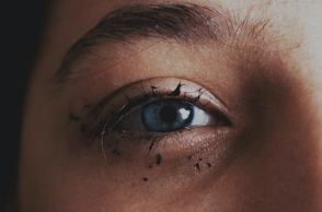 Ενδοοικογενειακή βία: Πάνω από 3.100 περιστατικά με θύματα γυναίκες το πρώτο τετράμηνο του 2023 - Τι αναφέρει η εκπρόσωπος Τύπου της ΕΛ.ΑΣ.