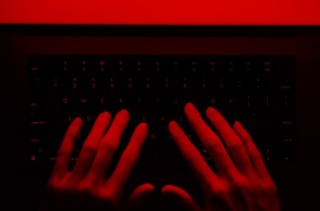 Τράπεζα Θεμάτων - επίθεση χάκερ κατά τη διάρκεια σχολικών εξετάσεων: Πού στρέφονται οι έρευνες των αστυνομικών της Δίωξης Ηλεκτρονικού Εγκλήματος.