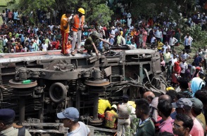 Ινδία: Σε δυσλειτουργία του συστήματος σηματοδότησης οφείλεται η σιδηροδρομική τραγωδία στην Οντίσα, σύμφωνα με τις πρώτες ενδείξεις.