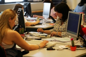 Φορολογικές δηλώσεις 2023: Οι κωδικοί του Ε1 που «ξεκλειδώνουν» ελαφρύνσεις για μισθωτούς, συνταξιούχους, ιδιοκτήτες ακινήτων, αγρότες και ΑμεΑ.