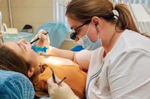 Dentist Pass: Περισσότερες από 86.000 αιτήσεις τις πρώτες 15 ημέρες - Οι δικαιούχοι της δράσης οδοντιατρικής φροντίδας για παιδιά και η διαδικασία υποβολής.