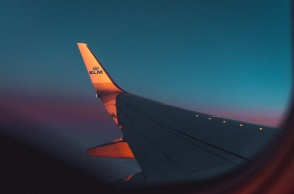 Ολλανδία: Δικαστήριο αποδέχθηκε προσφυγή κατά της αεροπορικής εταιρίας KLM για «πράσινο ξέπλυμα» - Υποστηρίζεται ότι προβάλλει ψευδώς μια οικολογική ταυτότητα.